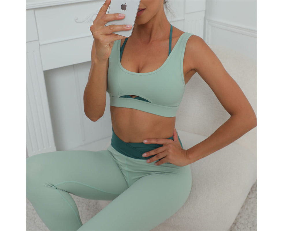 Womens Color Block Hip Lift Fitness Suit Sports Underwear and Yoga Trousers-Green